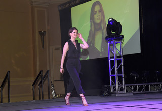 Maren Morris feet photo thumbnail