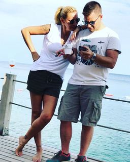 Pinar Altug feet photo thumbnail