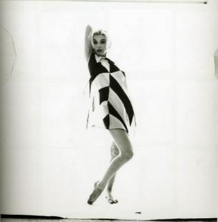 Marilyn Monroe feet photo thumbnail