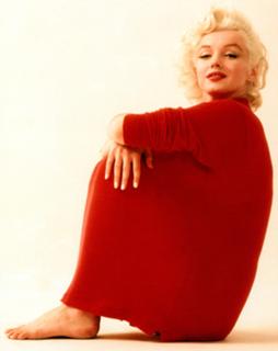 Marilyn Monroe feet photo thumbnail