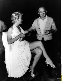 Marilyn Monroe feet photo thumbnail