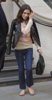 Lily Collins feet photo thumbnail