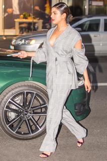 Priyanka Chopra Jonas feet photo thumbnail