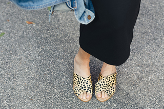 Jamie Chung feet photo thumbnail