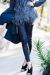 Jamie Chung feet photo thumbnail