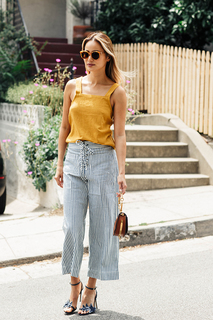 Jamie Chung feet photo thumbnail