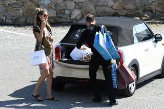 Heidi Klum feet photo thumbnail