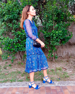 Paula Echevarría feet photo thumbnail