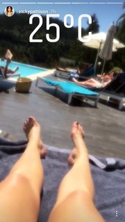 Vicky Pattison feet photo thumbnail