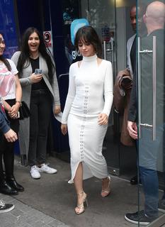 Camila Cabello feet photo thumbnail