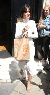 Camila Cabello feet photo thumbnail