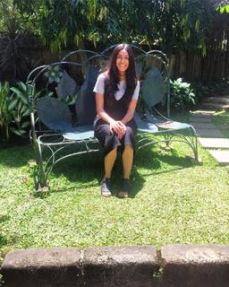 Mrunal Thakur feet photo 2