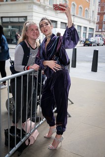 Dua Lipa feet photo thumbnail