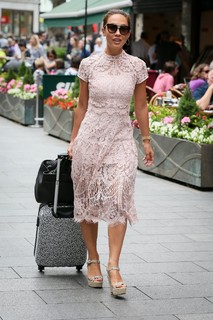 Myleene Klass feet photo thumbnail