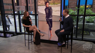 Hilary Swank feet photo thumbnail