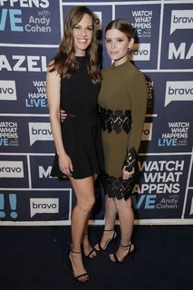 Hilary Swank feet photo thumbnail