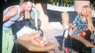 Kendra Wilkinson feet photo thumbnail