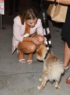 Joanna Krupa feet photo thumbnail