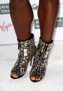 Serena Williams feet photo thumbnail