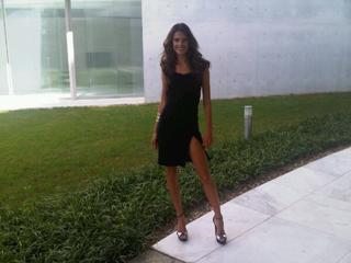 Alessandra Ambrosio feet photo thumbnail