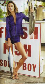 Alessandra Ambrosio feet photo thumbnail