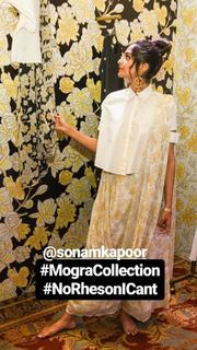 Sonam Kapoor feet photo thumbnail