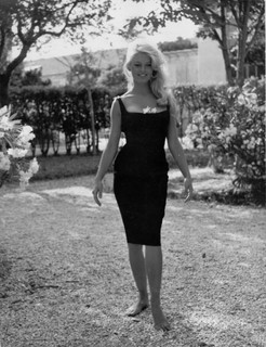 Brigitte Bardot feet photo thumbnail