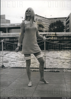 Brigitte Bardot feet photo thumbnail