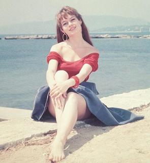 Brigitte Bardot feet photo thumbnail