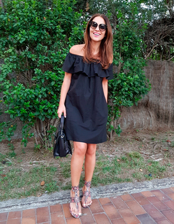 Paula Echevarría feet photo thumbnail