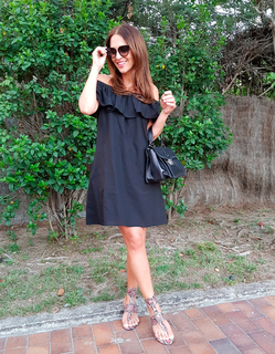 Paula Echevarría feet photo thumbnail