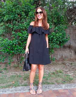 Paula Echevarría feet photo thumbnail