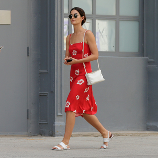 Lily Aldridge feet photo thumbnail