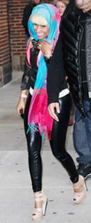 Nicki Minaj feet photo thumbnail