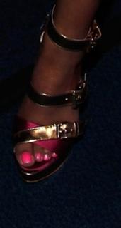 Nicki Minaj feet photo thumbnail