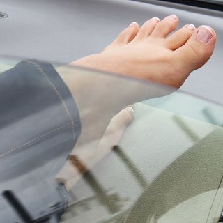 Rebecca Berardi feet photo thumbnail