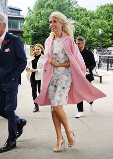Holly Willoughby feet photo thumbnail