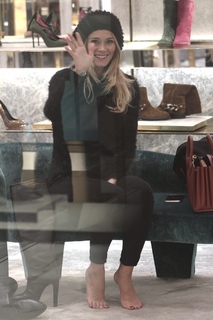 Diletta Leotta feet photo thumbnail