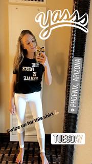 Nastia Liukin feet photo thumbnail