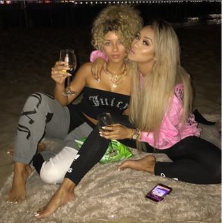 Jena Frumes feet photo thumbnail