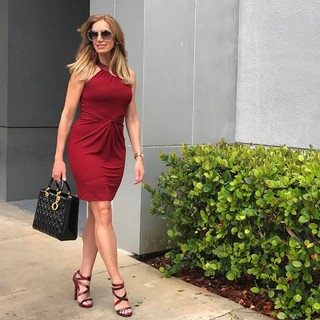 Lili Estefan feet photo thumbnail