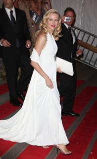 Naomi Watts feet photo thumbnail