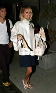 Nicole Richie feet photo thumbnail