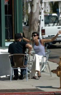 Rosario Dawson feet photo thumbnail