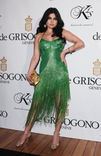 Haifa Wehbe feet photo thumbnail