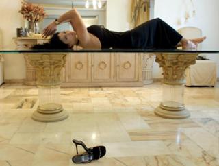 Haifa Wehbe feet photo thumbnail