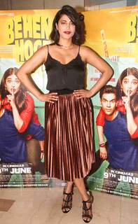 Shruti Haasan feet photo thumbnail