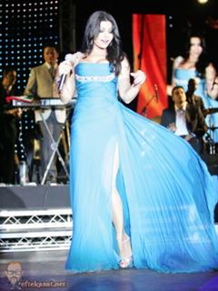 Haifa Wehbe feet photo thumbnail