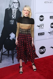 Emma Stone feet photo thumbnail