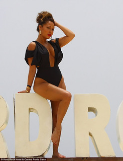 Adrienne Houghton feet photo thumbnail